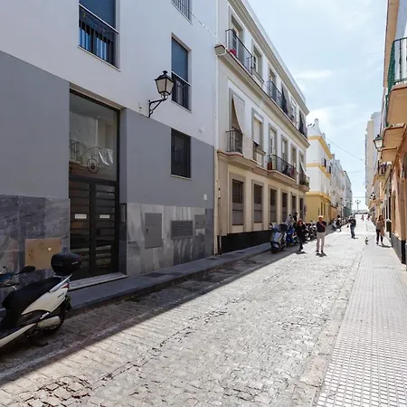 Apartment Puerta San Felix Free Parking By Cadiz4rentals *